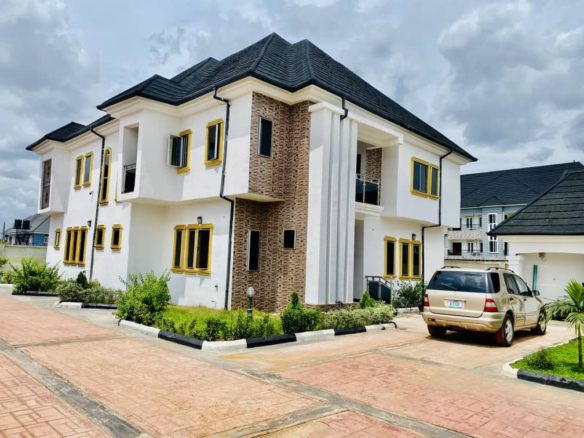 Newly built 5-bedroom duplex with 2 BQs for sale in Owerri Imo State