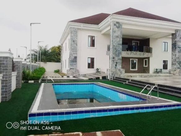 6-bedroom fully detached duplex with swimming pool, CCTV in Imo State